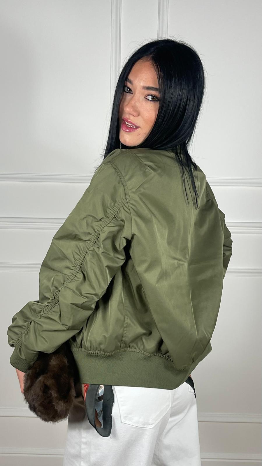 Cazadora bomber militar