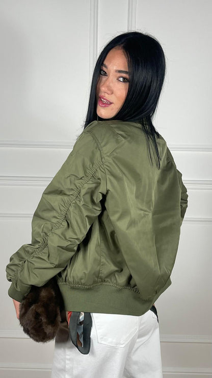 Cazadora bomber militar