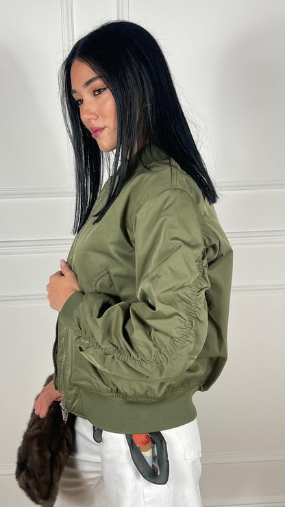 Cazadora bomber militar