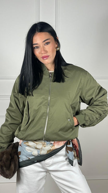 Cazadora bomber militar