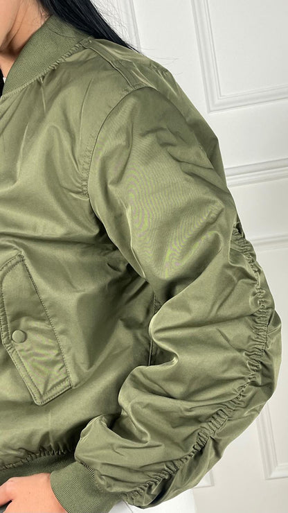 Cazadora bomber militar