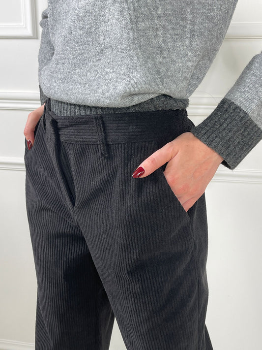 Pantalón cigarette de pana
