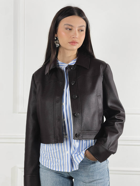 Chaqueta crop efecto piel