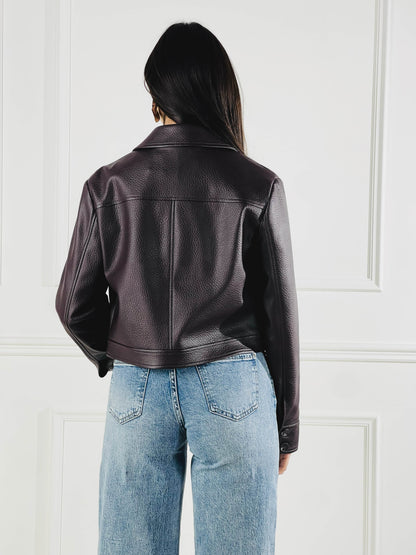 Chaqueta crop efecto piel