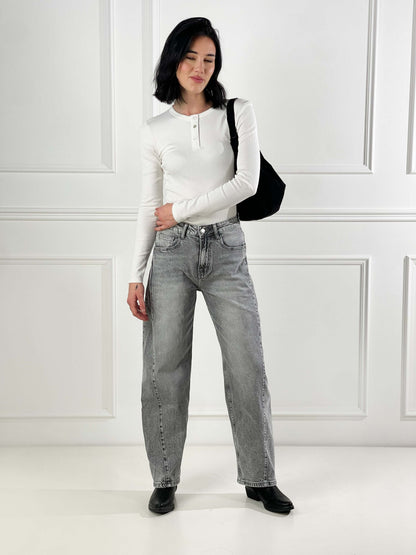 Jeans con costuras laterales