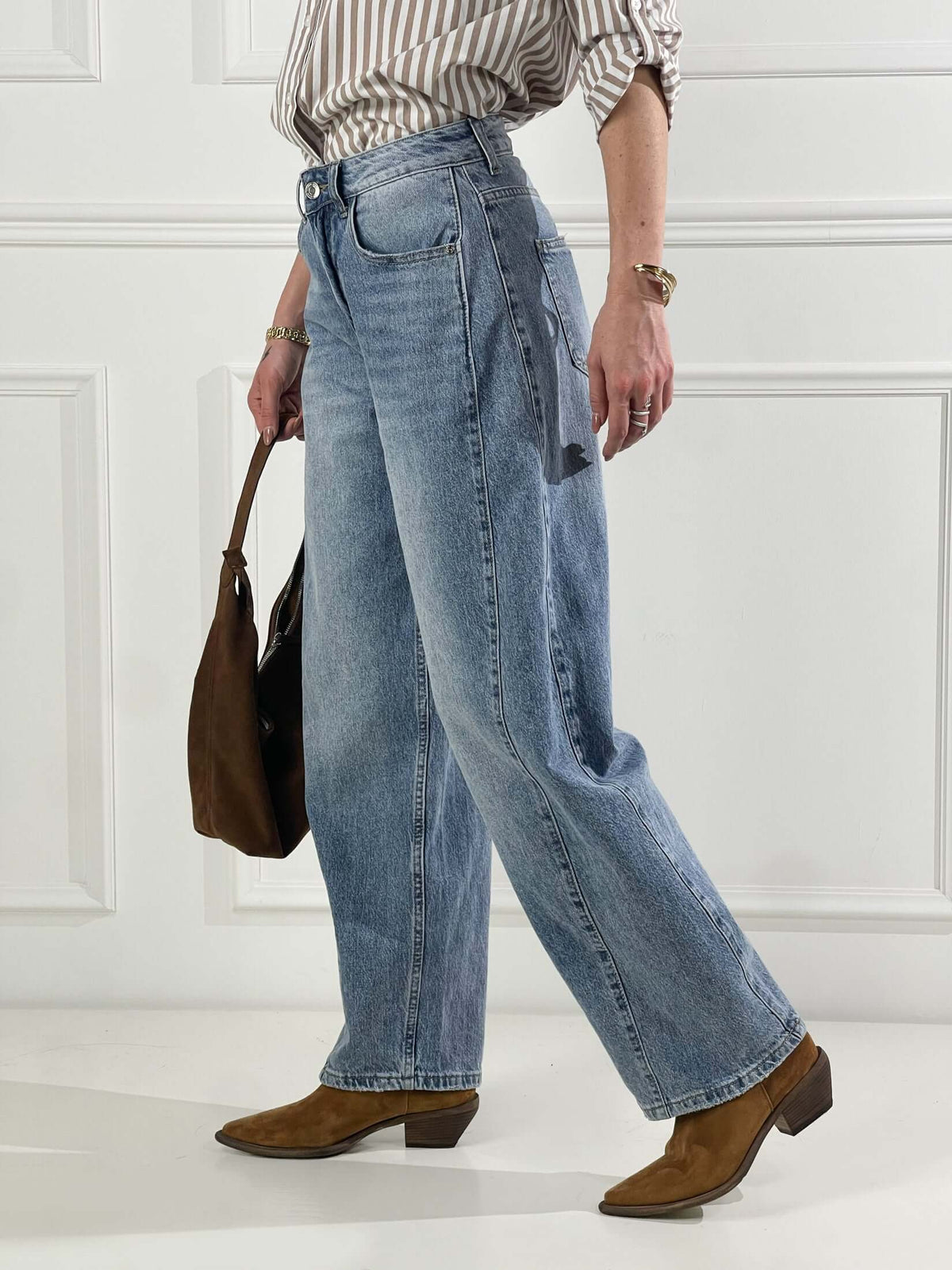Jeans con costuras laterales