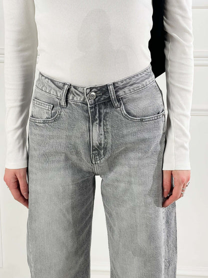 Jeans con costuras laterales
