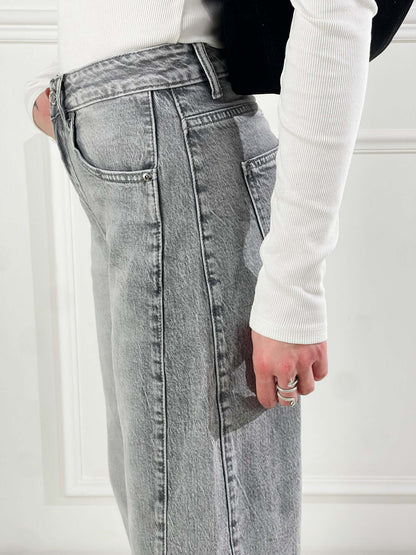 Jeans con costuras laterales