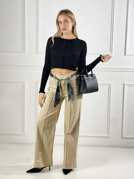 Pantalón con pañuelo en la cintura