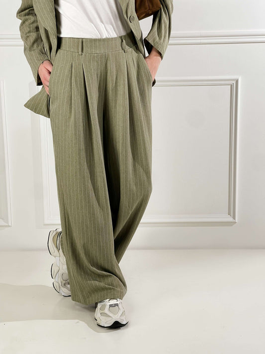 Pantalón de raya diplomática