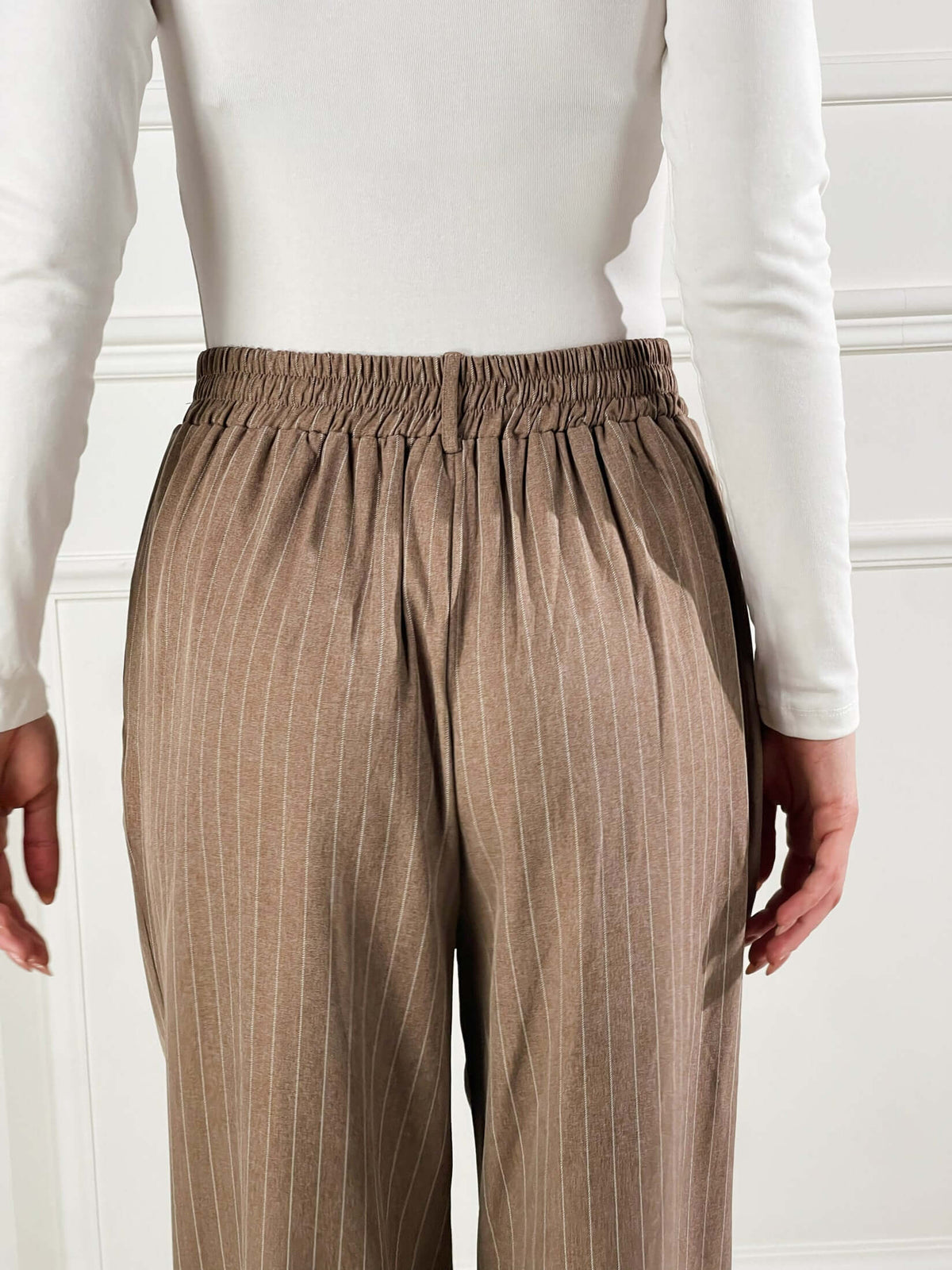 Pantalón de raya diplomática