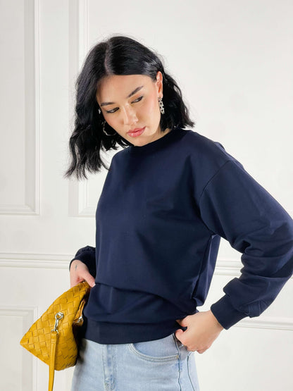 Sudadera básica de cuello redondo