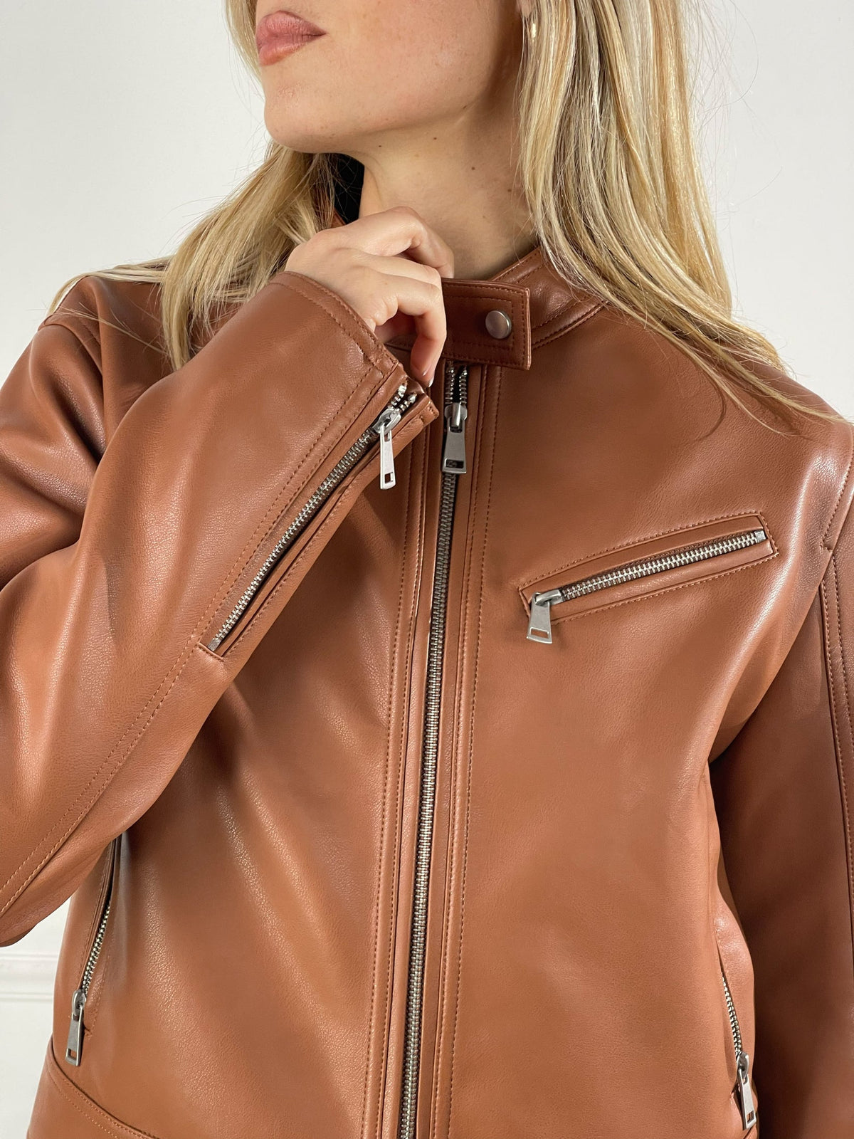 Cazadora biker efecto piel