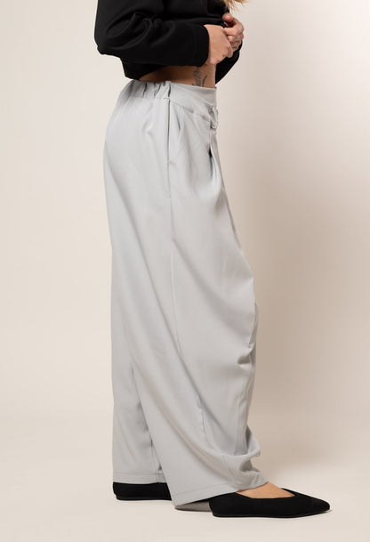 Pantalón cruzado