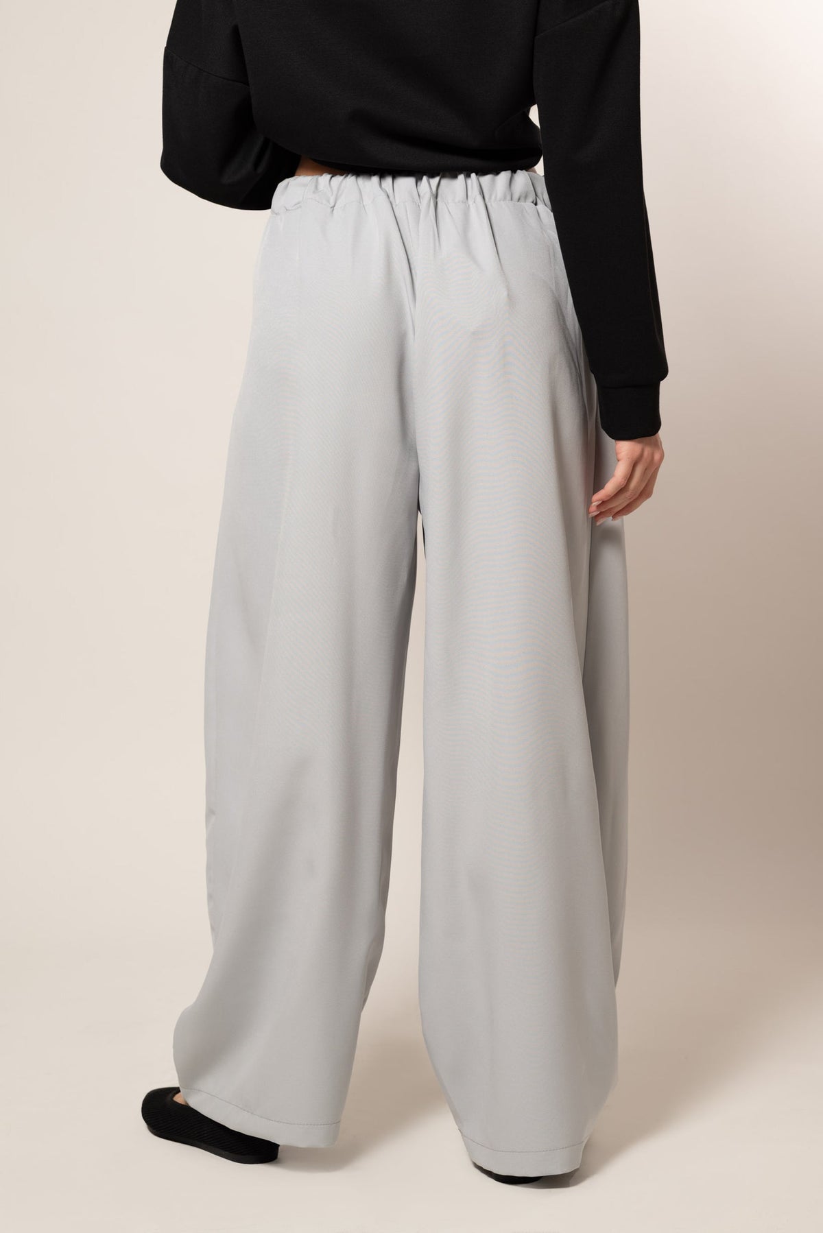 Pantalón cruzado