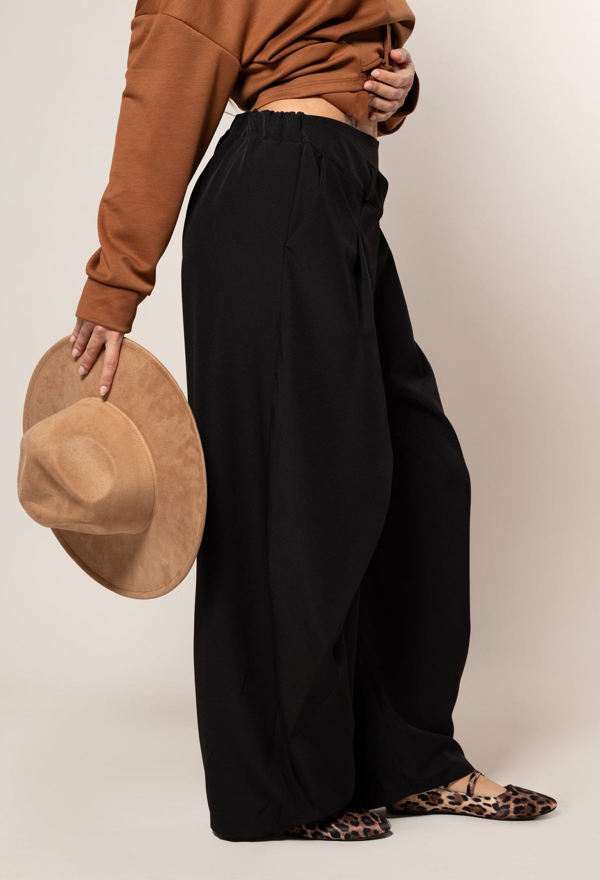 Pantalón cruzado