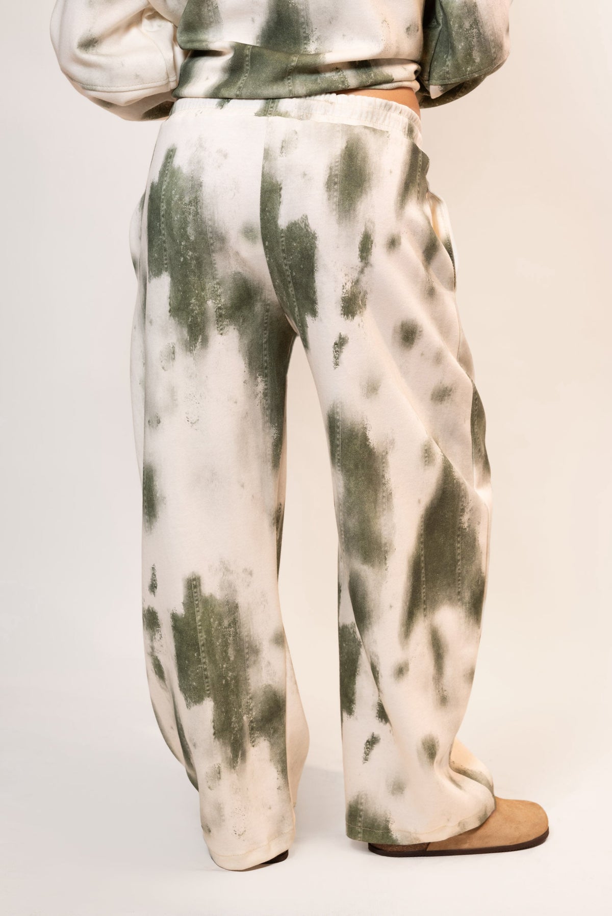 Pantalón de felpa tie-dye