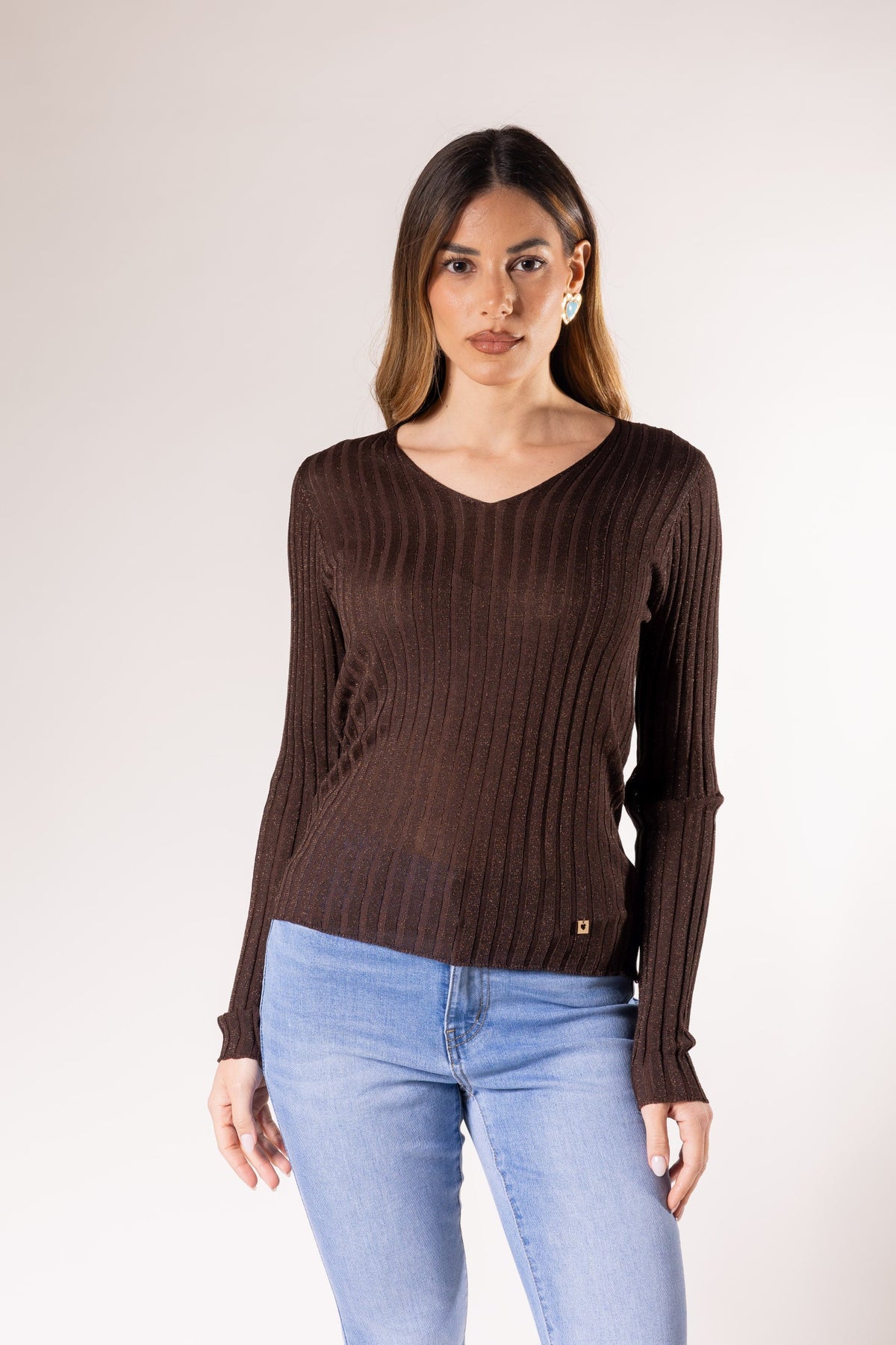 Jersey de canalé con escote en V