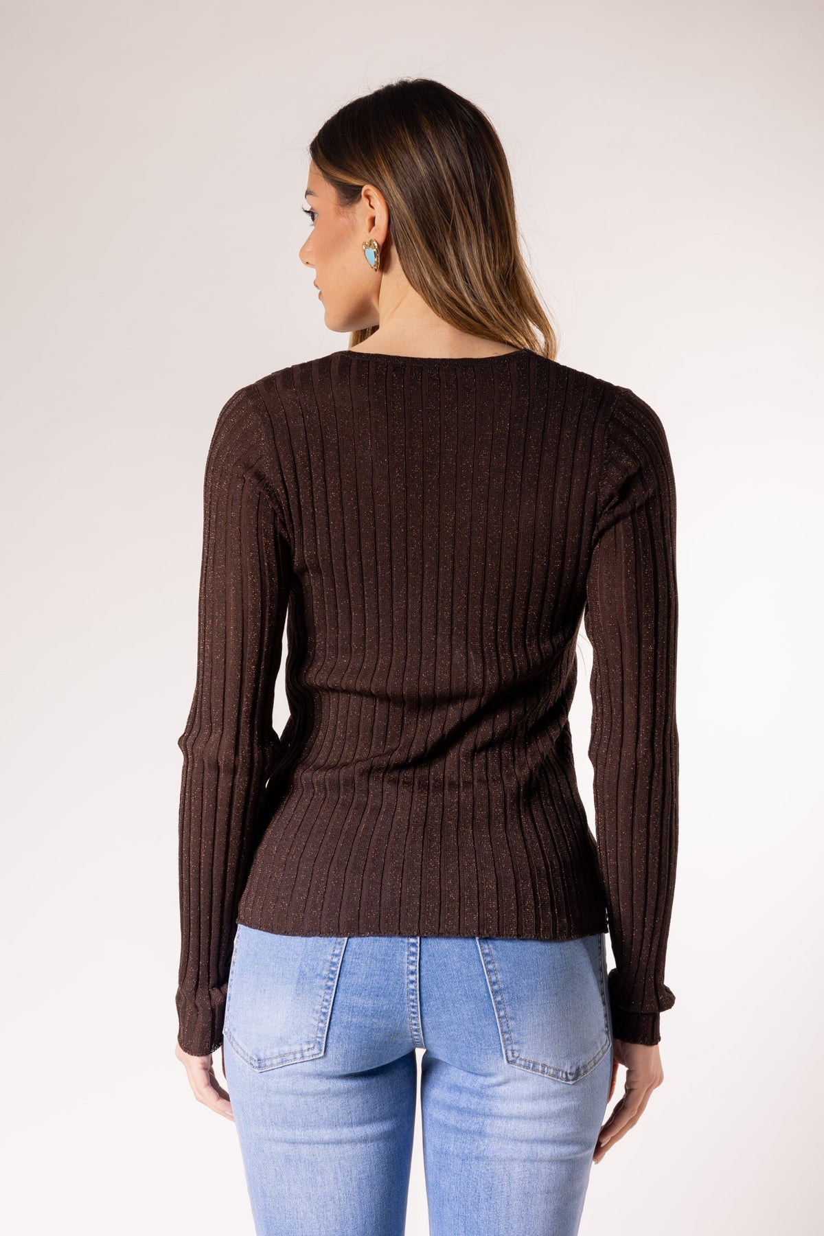 Jersey de canalé con escote en V