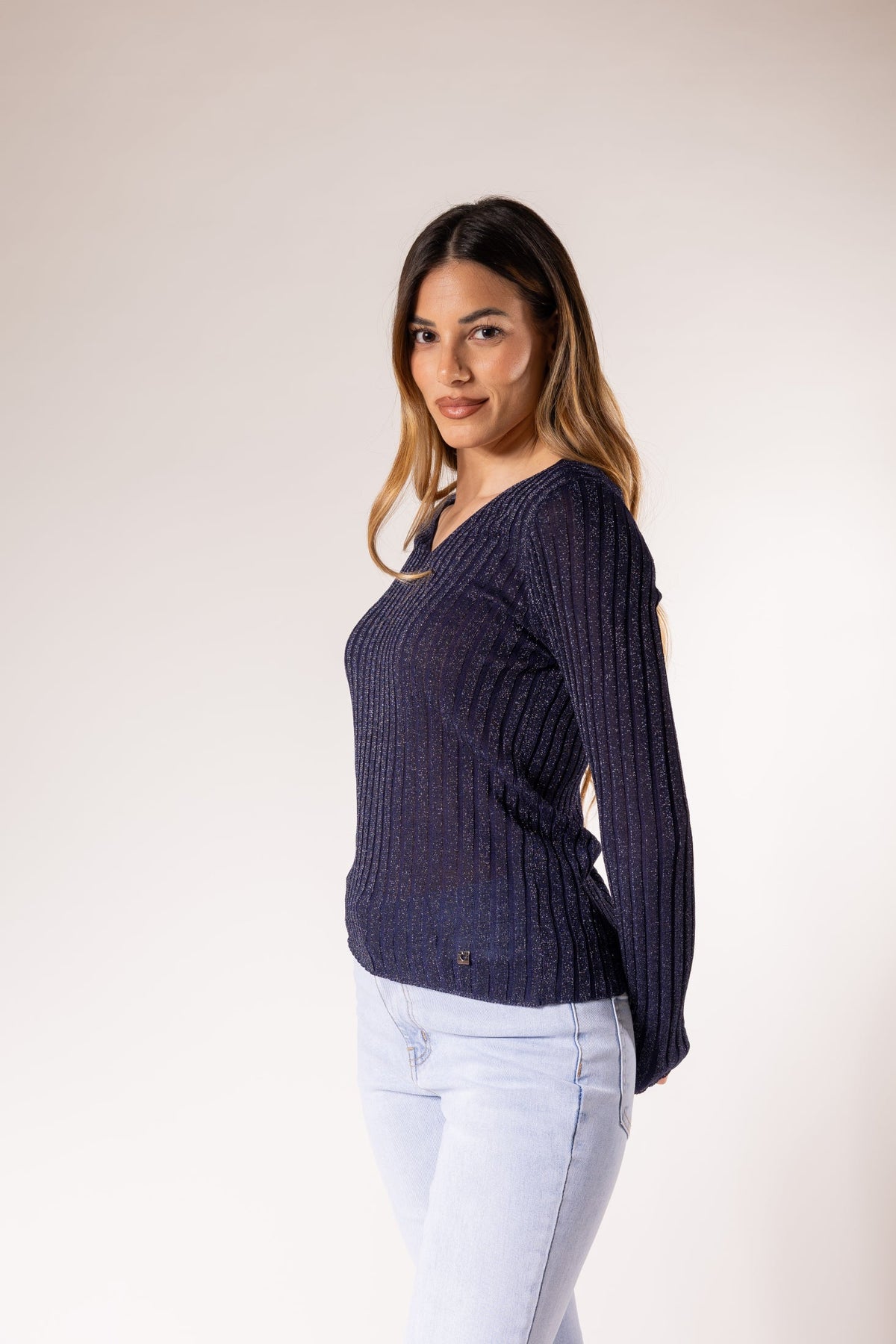 Jersey de canalé con escote en V