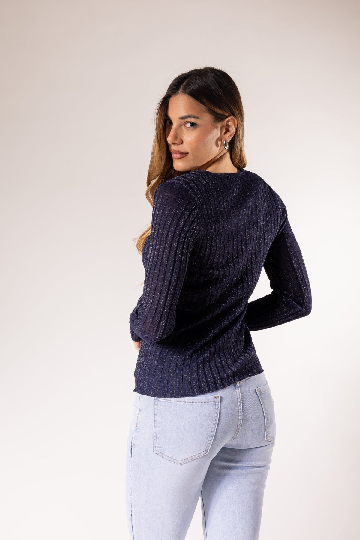 Jersey de canalé con escote en V