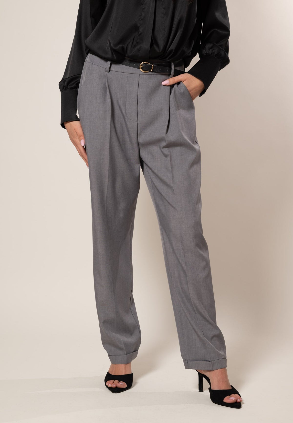 Pantalón con cinturón