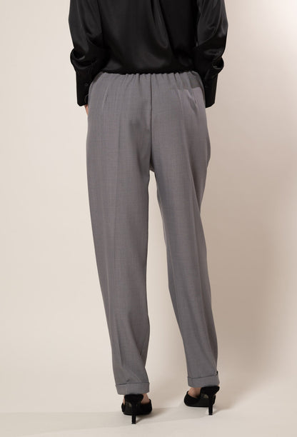 Pantalón con cinturón