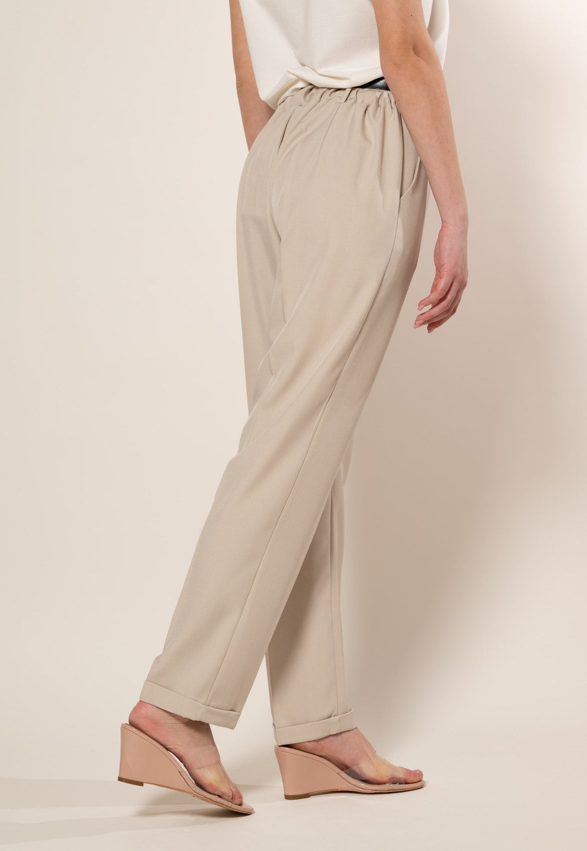 Pantalón con cinturón