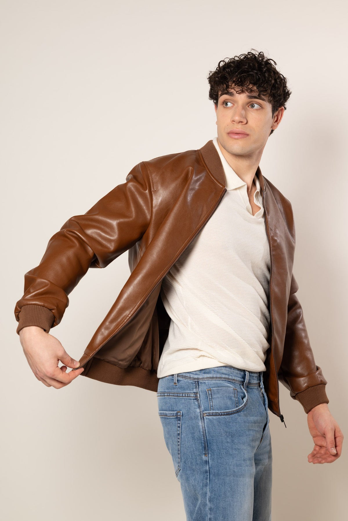 Cazadora bomber efecto piel