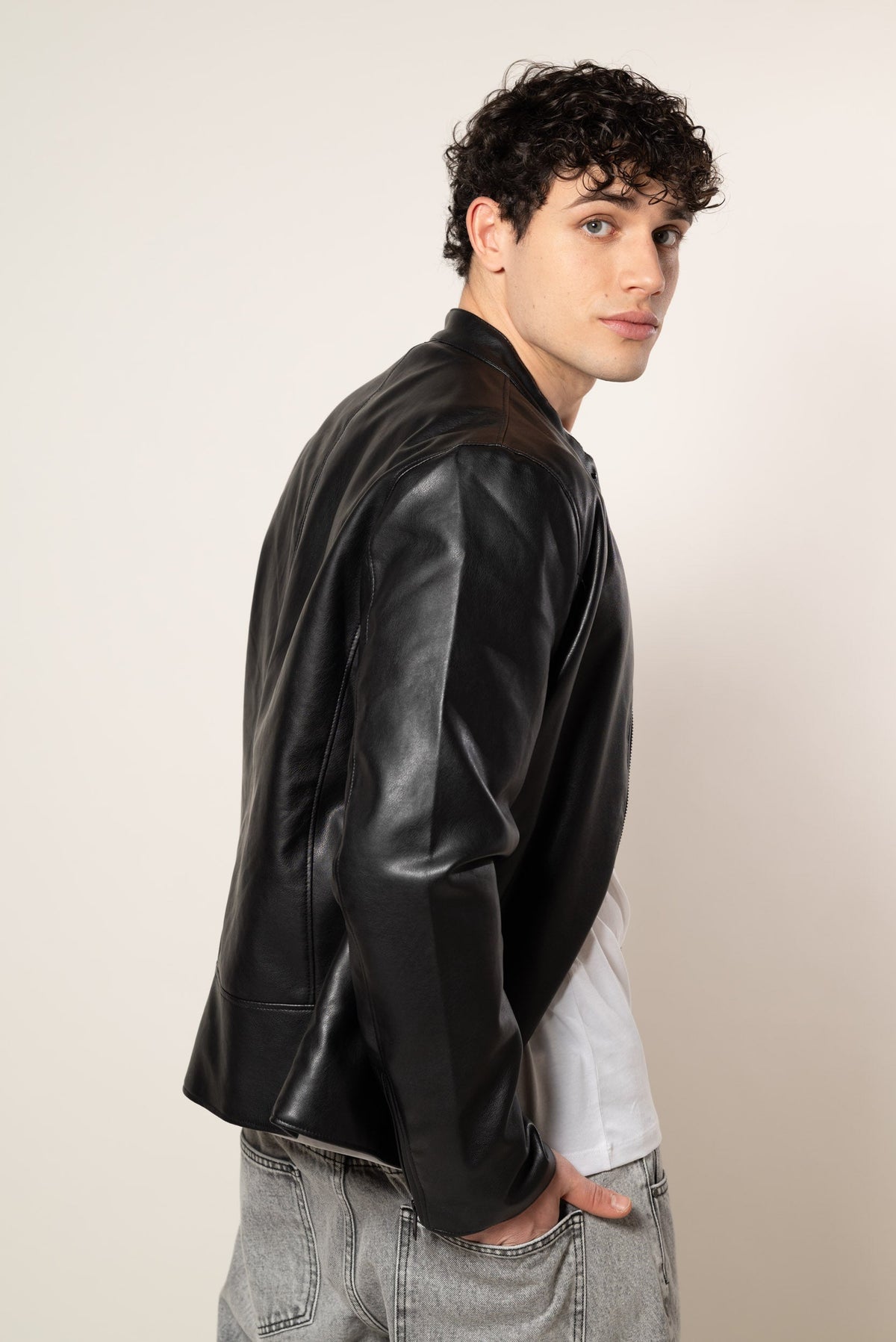 Cazadora biker