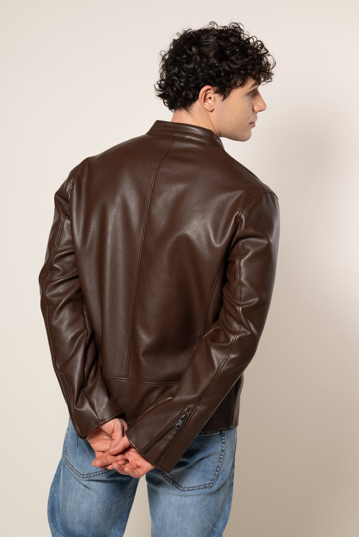 Cazadora biker