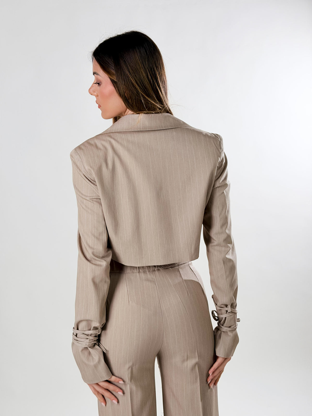 Blazer crop con cordones