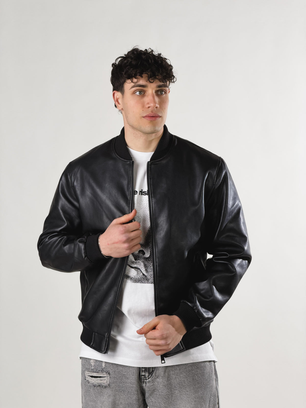 Cazadora bomber efecto piel