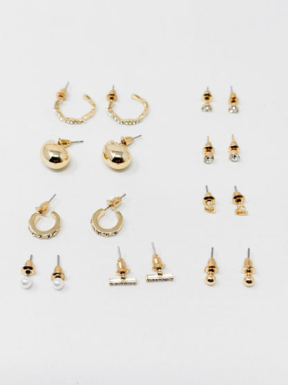 Set de pendientes surtidos con strass y perlas