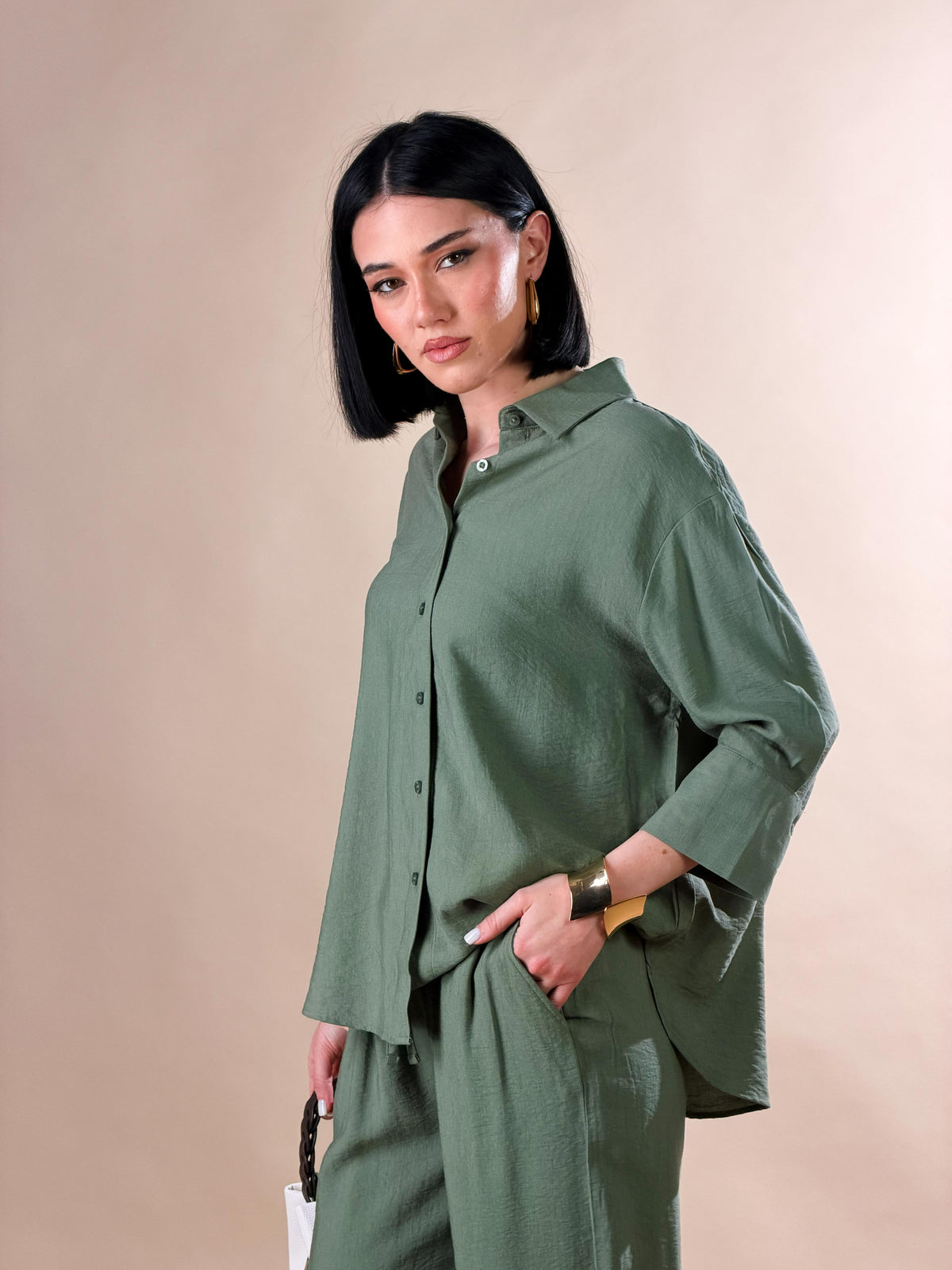 Camisa con botones y mangas tres cuartos