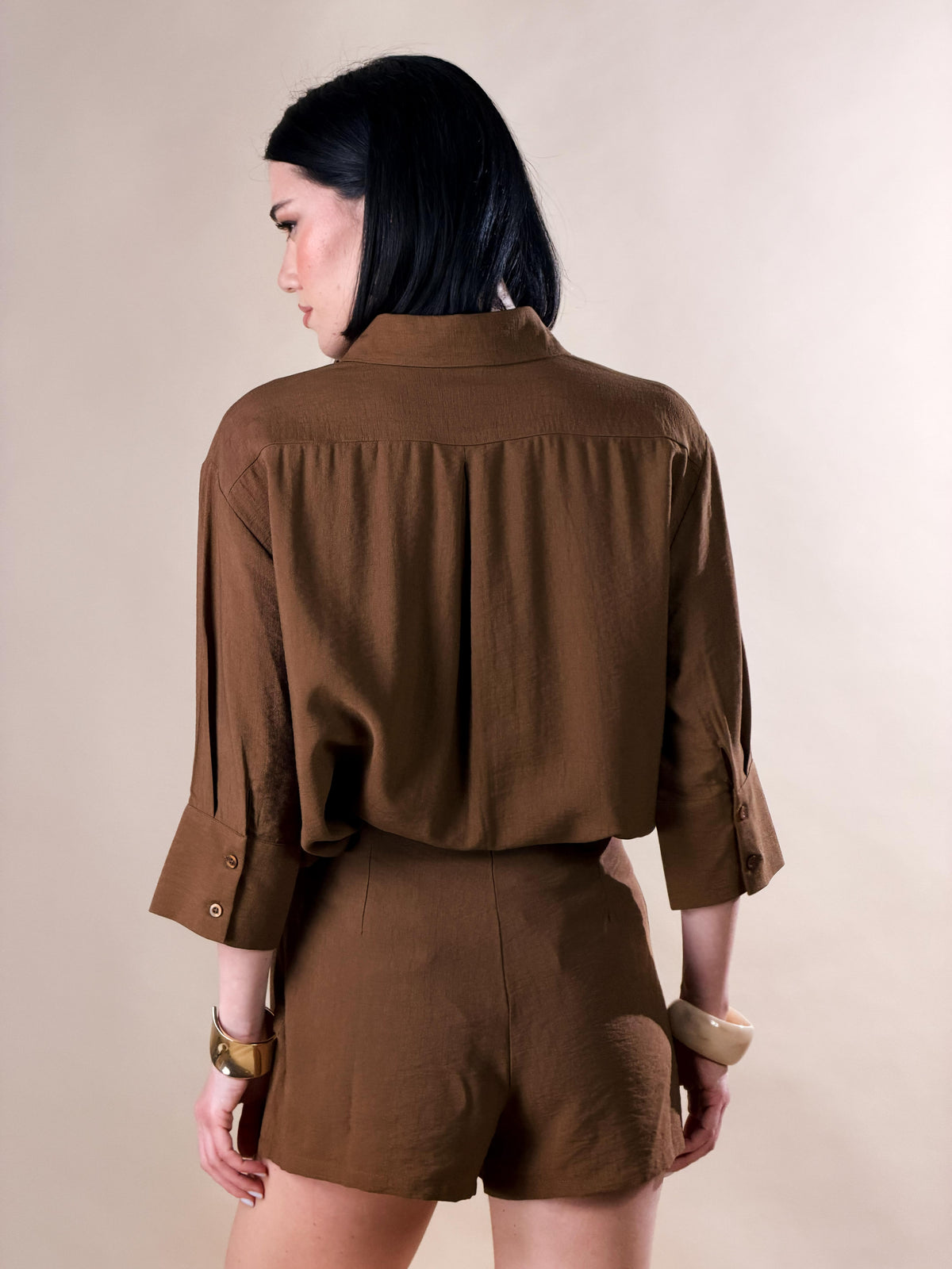 Camisa con botones y mangas tres cuartos