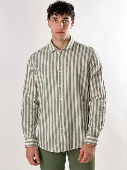 Camisa de lino de rayas medias