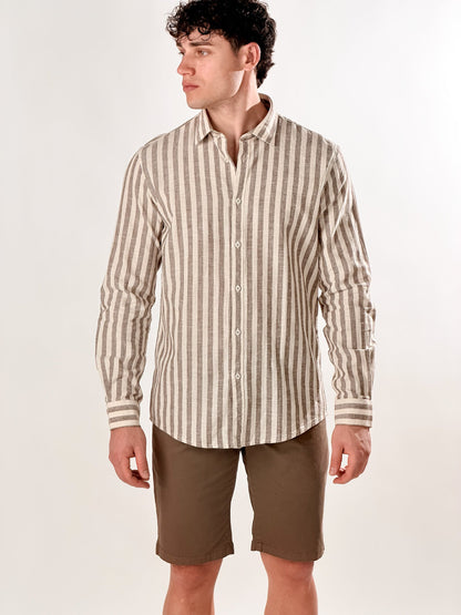 Camisa de lino de rayas medias