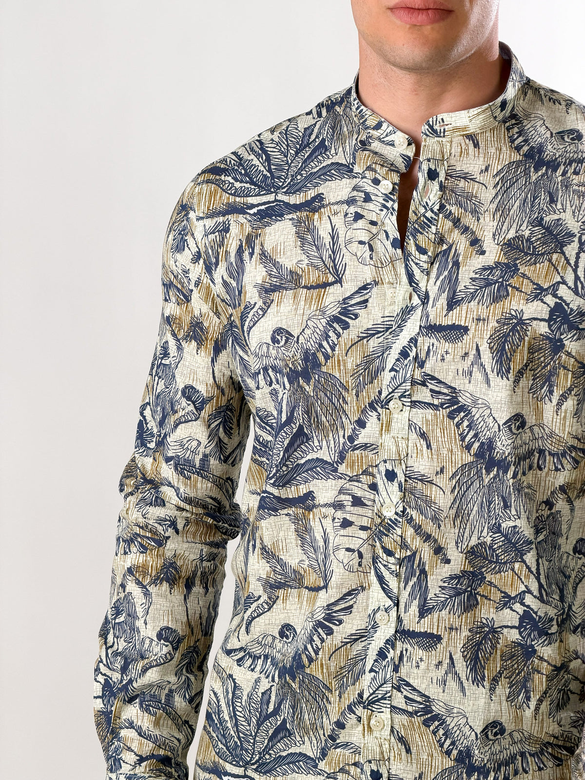 Camisa estampado botánico