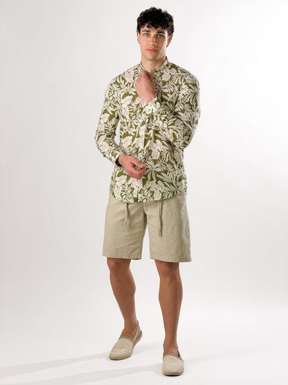 Camisa cuello coreano estampado verde oliva