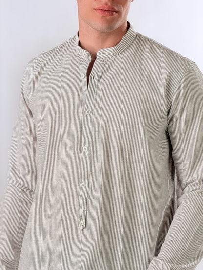 Camisa Serafino de micro-rayas