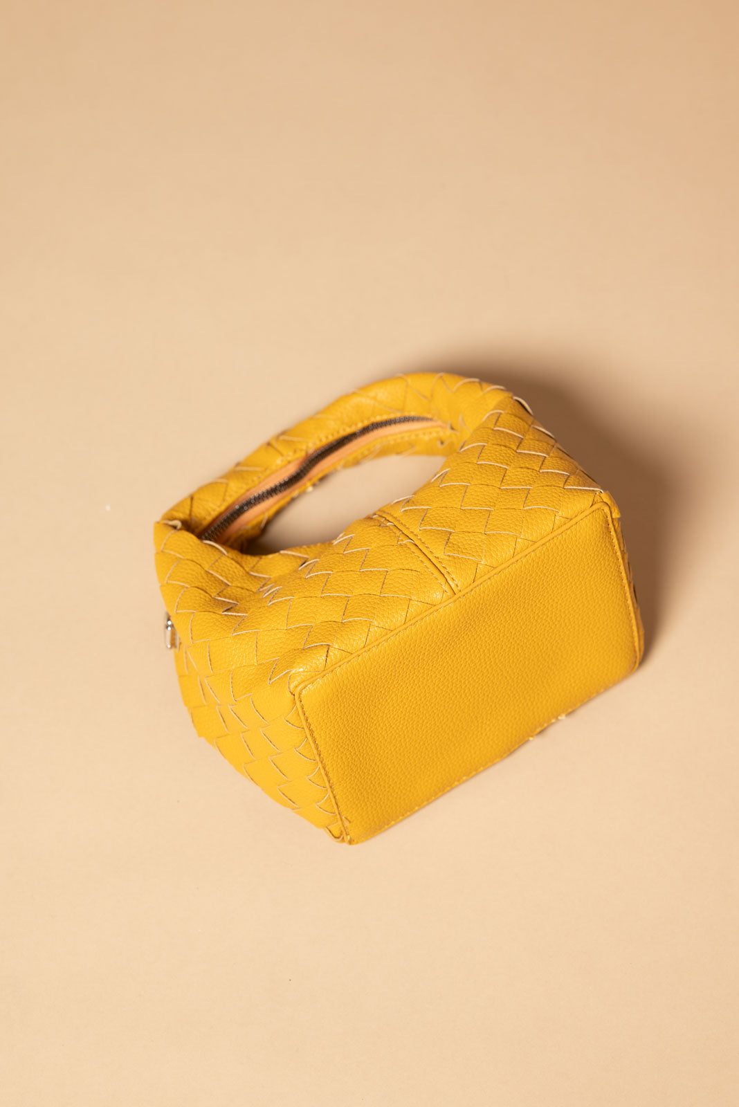 Mini bolso trenzado