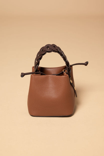 Bolso saco con asas trenzadas
