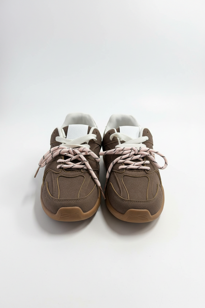 Zapatillas vintage con cordones rosas
