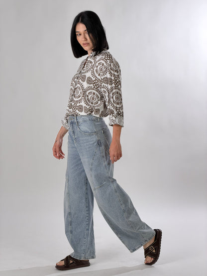 Camisa con estampado arabesco