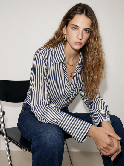 Camisa con hilo de lúrex dorado