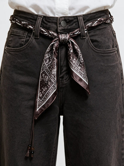 Vaqueros wide-leg con cinturón bandana marrón