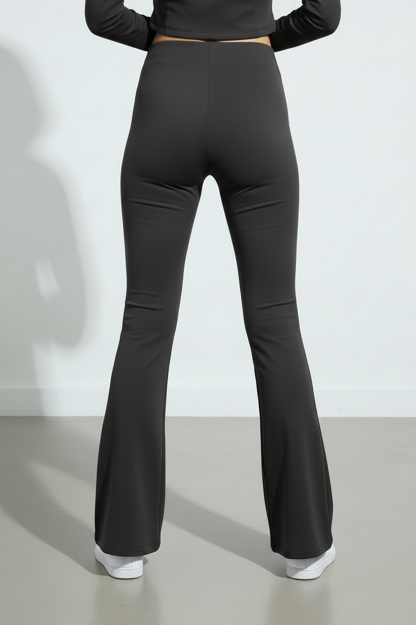 El pantalón acampanado