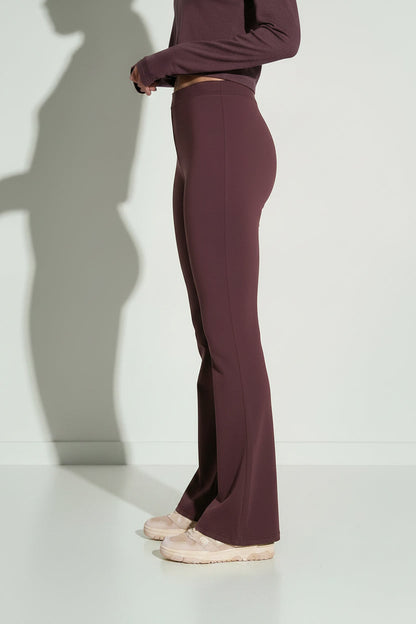 El pantalón acampanado