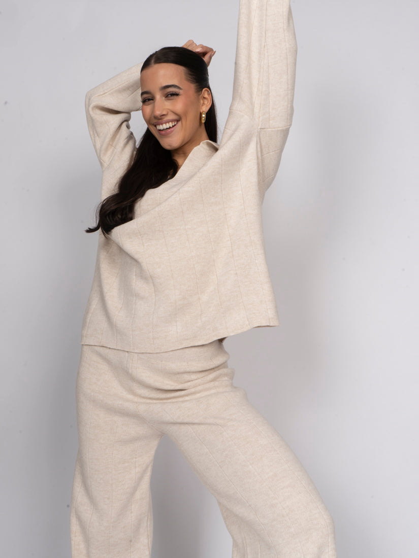 Conjunto de Punto Canalé con Escote en V
